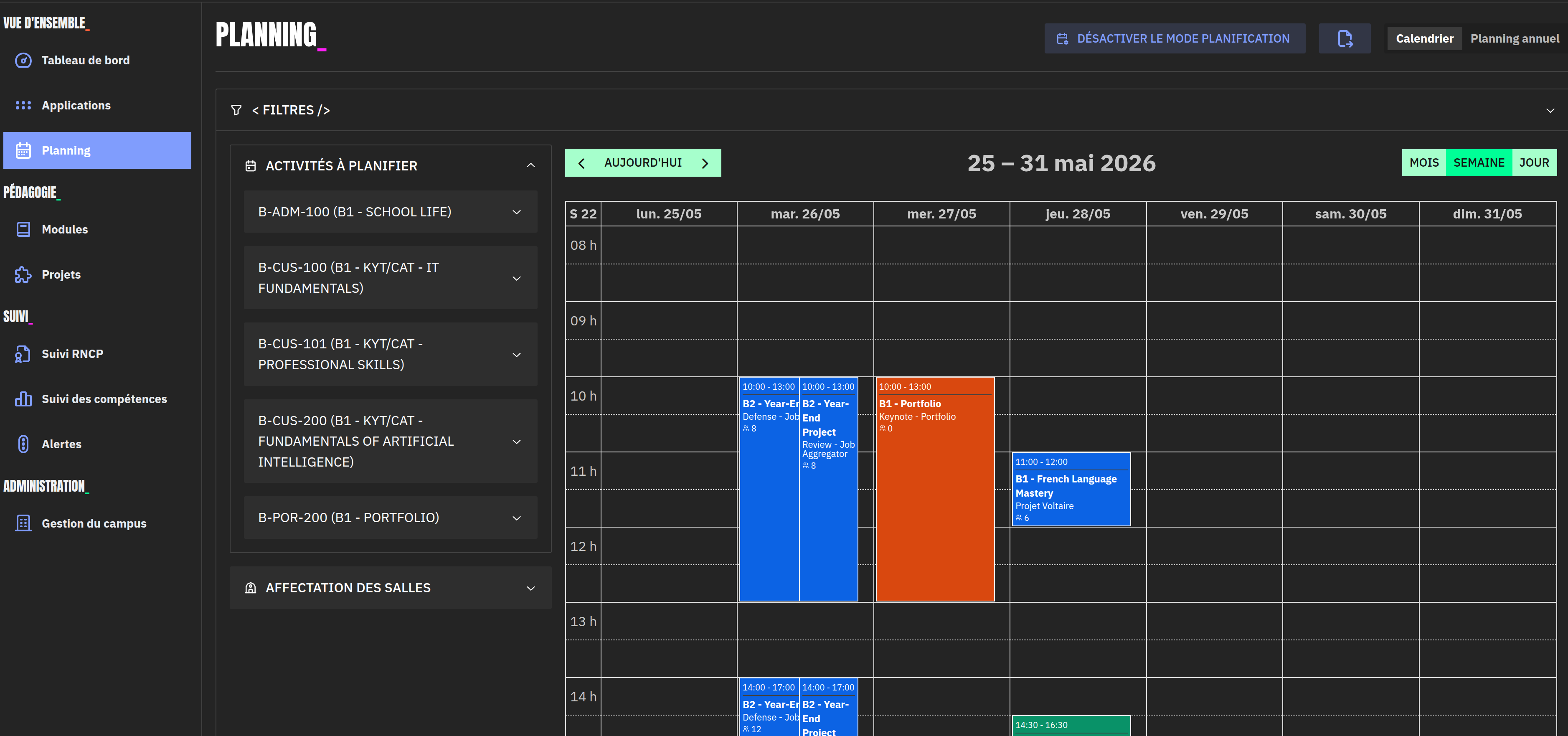 Planning en mode planification — panneau des activités à planifier